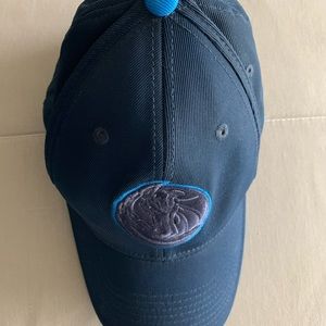 Adidas Dallas Mavericks Fitted Unisex Fan Hat/ Navy Blue/ Size s/m like new